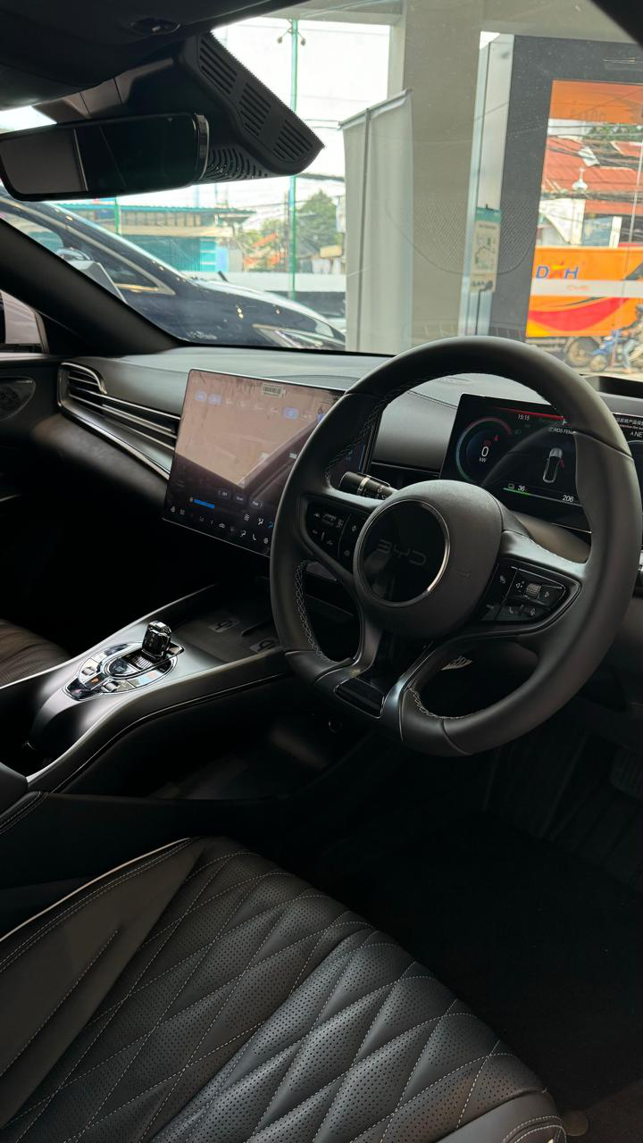 BYD SEAL Interior